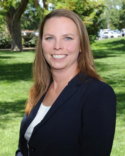 8x10_web_ready_shannon_baucaire_0126a.jpg City Manager photo